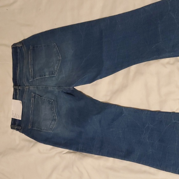 LOFT Mid Rise Boot Jeans in Vintage Dark Wash Size 28 - Picture 7 of 13